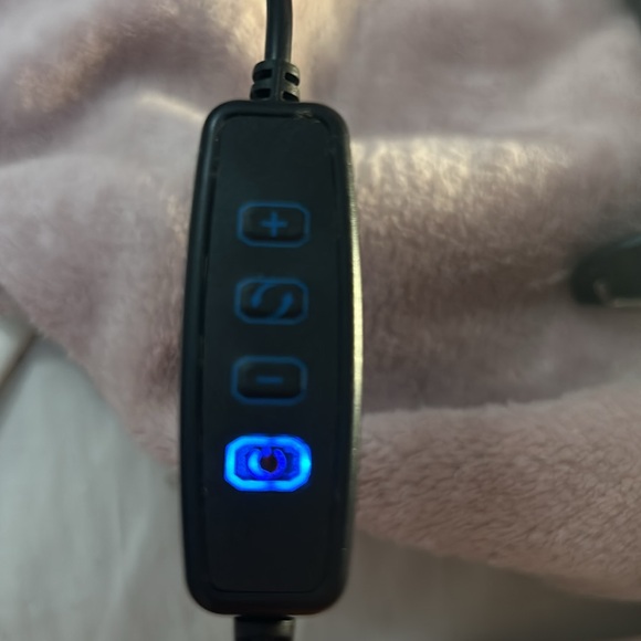 Ringlight - Picture 4 of 7